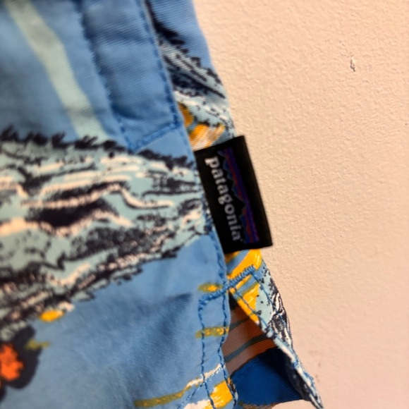 Patagonia Blue and Yellow Athletic Shorts Lightweight Elastic Waist - Picture 5 of 5